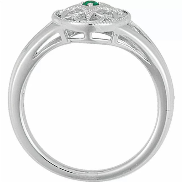 Emerald Filigree Oval Ring Sterling Silver - Picture 2 of 2